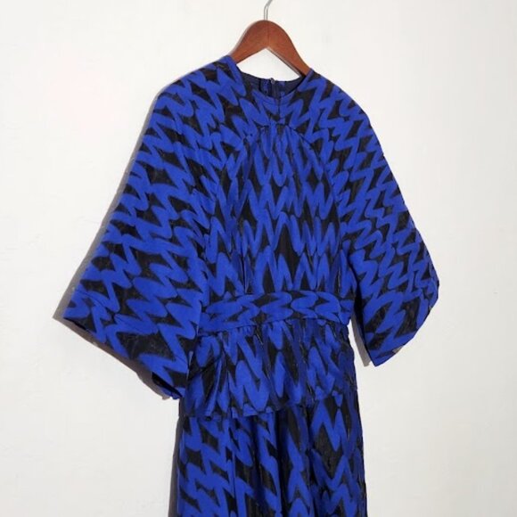 GREY Women's Fit & Flare Geometric Pattern Midi Dress Size Small - Picture 2 of 5